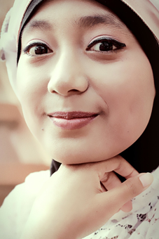 Ciri-Ciri Istri yang Mendatangkan Rezeki