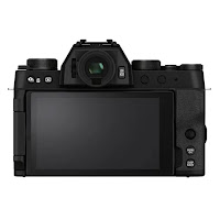 Review Fujifilm X-T200 : Menjajaki Fitur dan Performanya