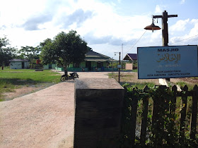 Sarana rumah ibadah di pantai Teluk Lombok Sangatta