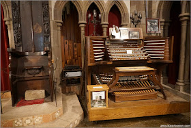 Órgano en el Great Hall del Castillo Hammond, Gloucester