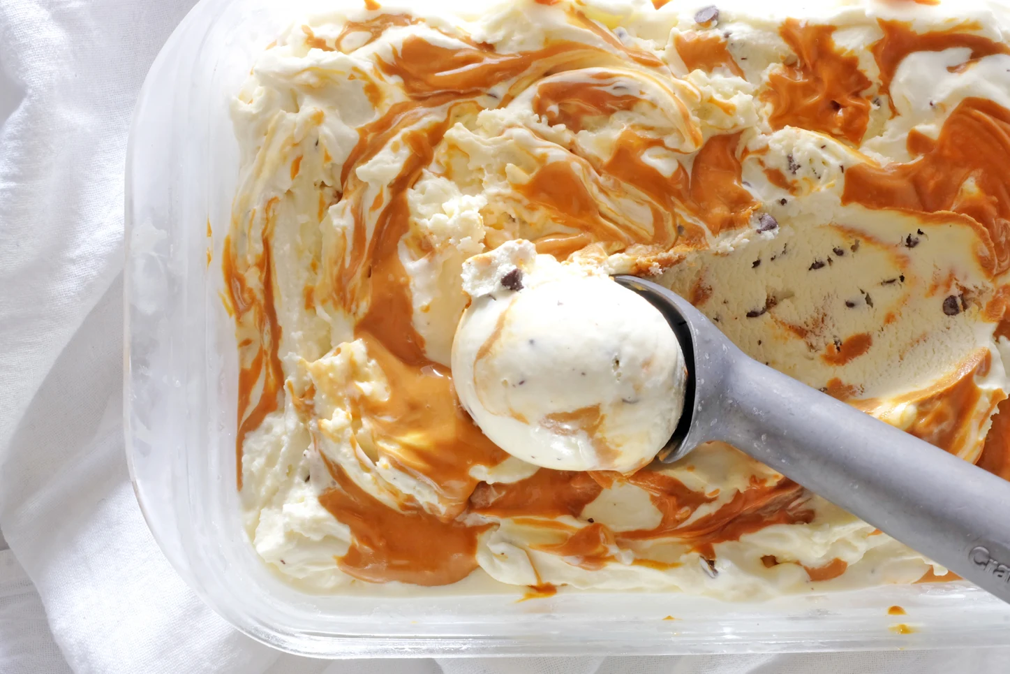 dulce de leche chocolate chip ice cream