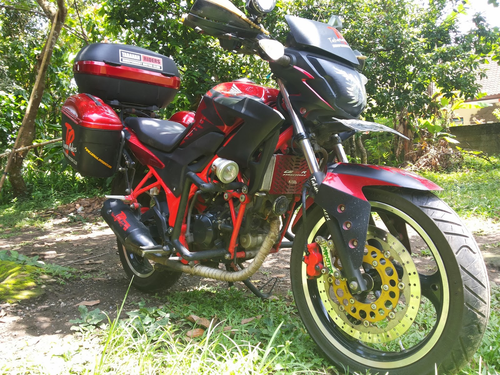 Moto Min CB150R Modifikasi Touring