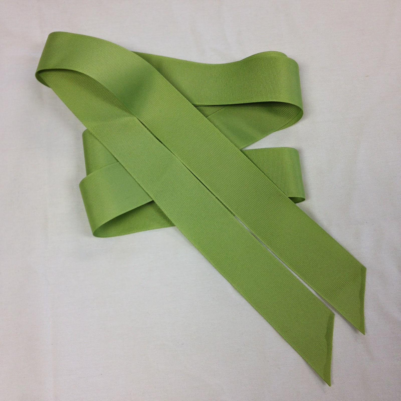 What does a green ribbon mean? - RibbonBuy