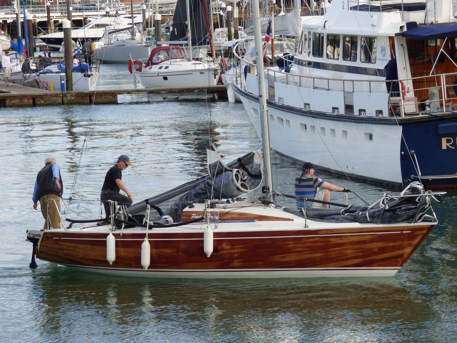 Shockwave40: Purple Haze - 1/4 ton IOR Yacht - designed by ...