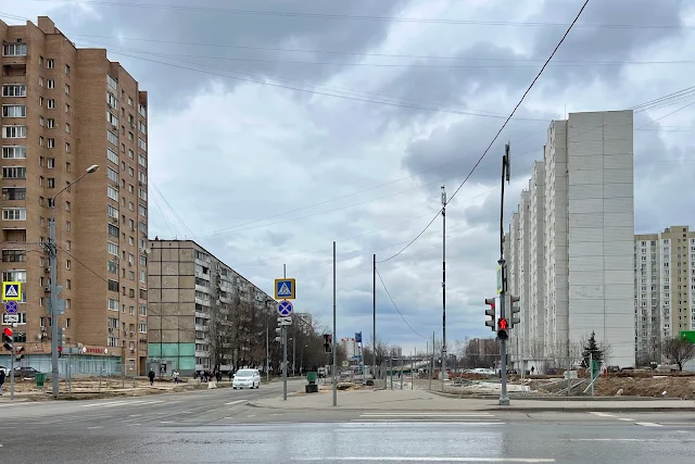 Дубнинская улица, улица 800-летия Москвы