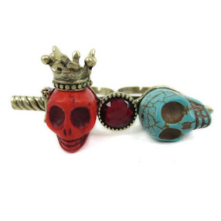 Anillo doble calavera (La Maleta de Bel, Lovelix)