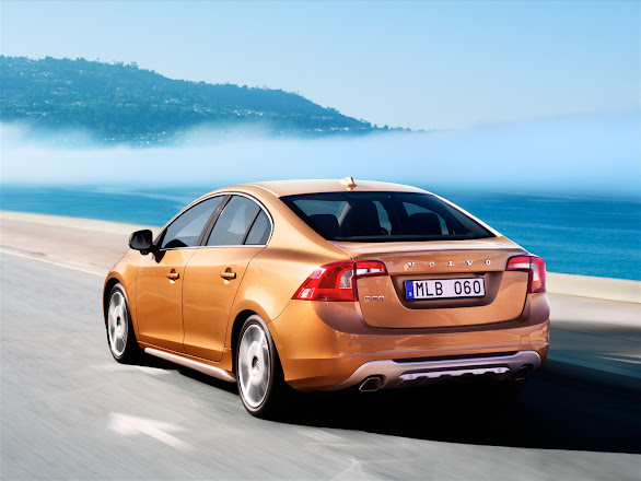 Volvo S60 2011 - Official Pictures (1)