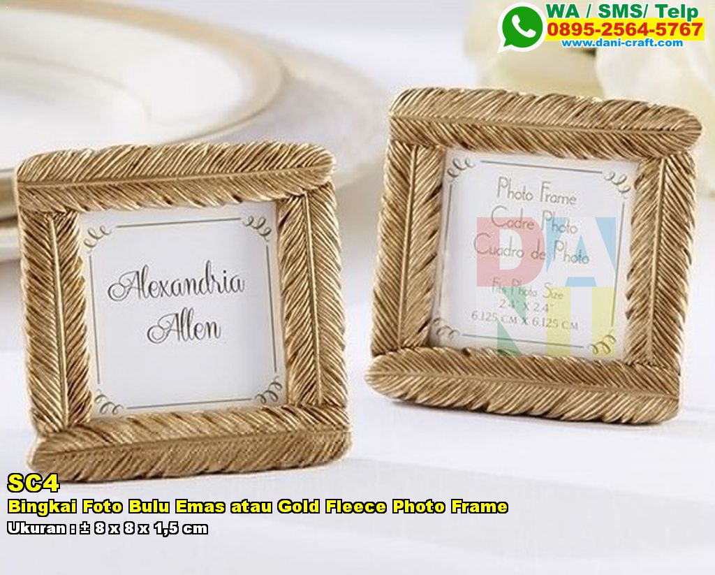 Bingkai Foto Bulu Emas Atau Gold Fleece Photo Frame 