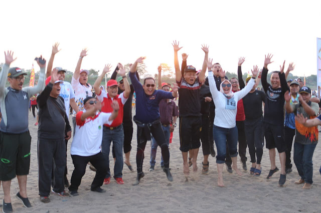 Kendarai Jetski, Pengunjung Festival Bongen Pangling Lihat Dodi