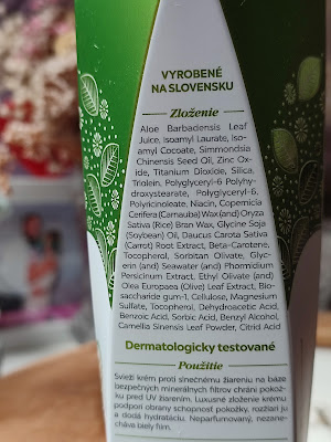 Dulcia Natural Ochranný pleťový krém proti slnečnému žiareniu - SPF 15 zloženie