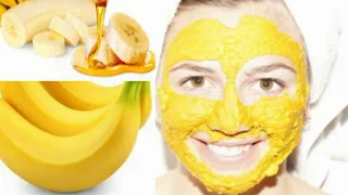 Banana face mask for acne