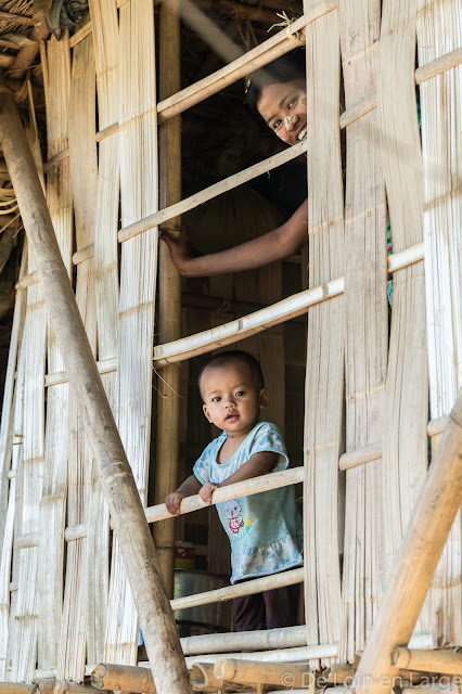 Village de Kainchaung-Rivière Lemro-Birmanie-Myanmar