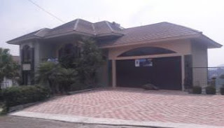 villa di lembang bandung jawa barat