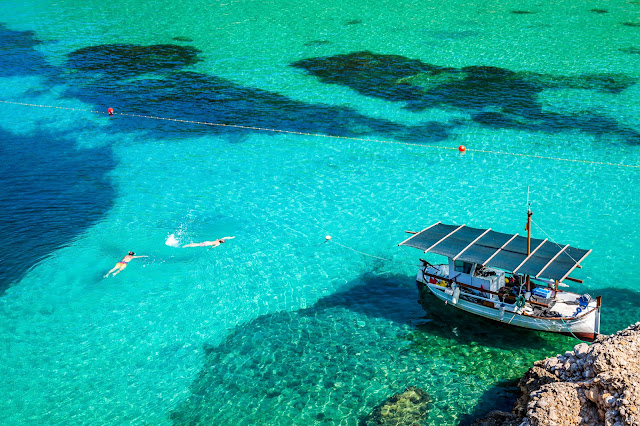 juanjpoesia-blog-el-pulso-azul-aguas-de-Formentera