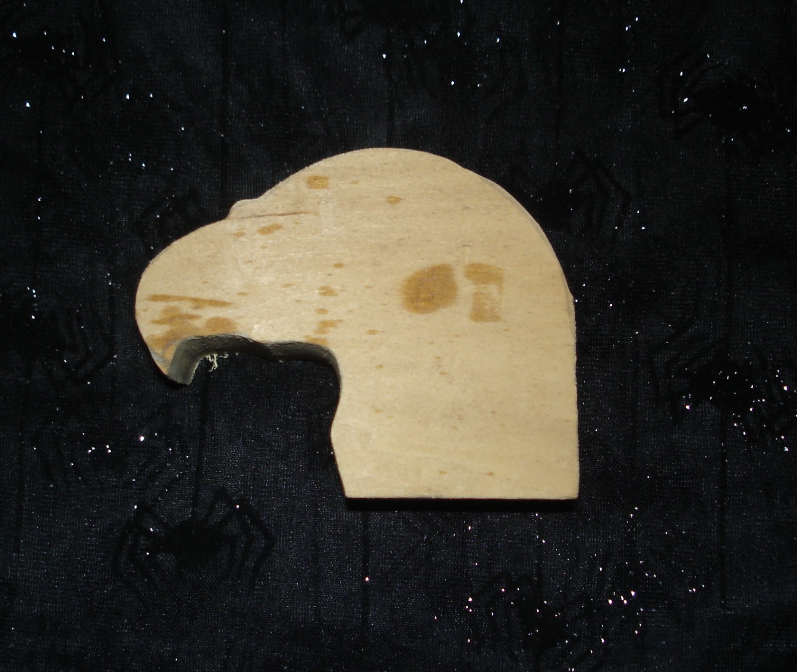 Eagle Head Carving Pattern http://beginnerscarvingcorner.blogspot.com 