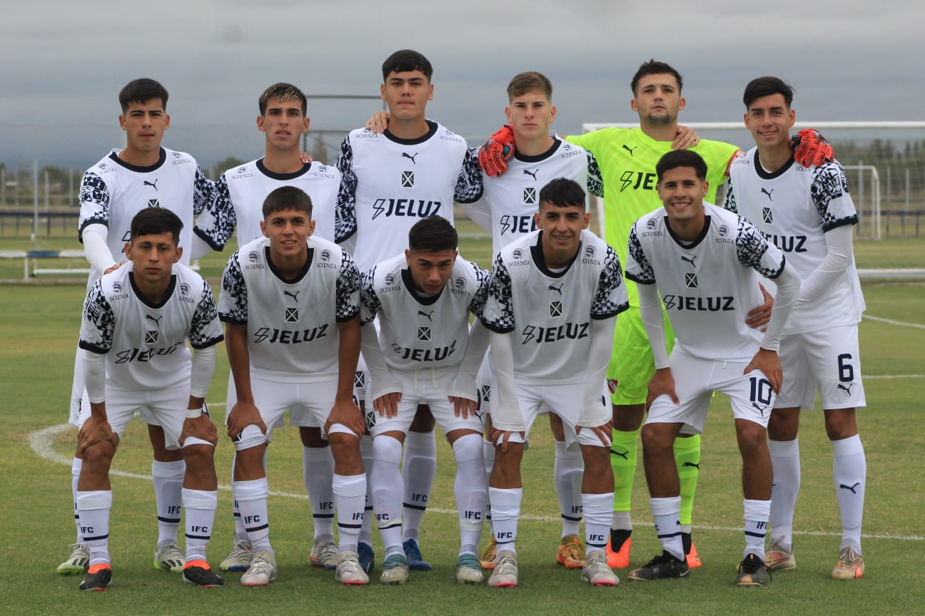 La Reserva de Independiente cayó 3 a 1 ante Godoy Cruz y acumula dos derrotas consecutivas. WhatsApp%20Image%202024-04-11%20at%2016.29.03