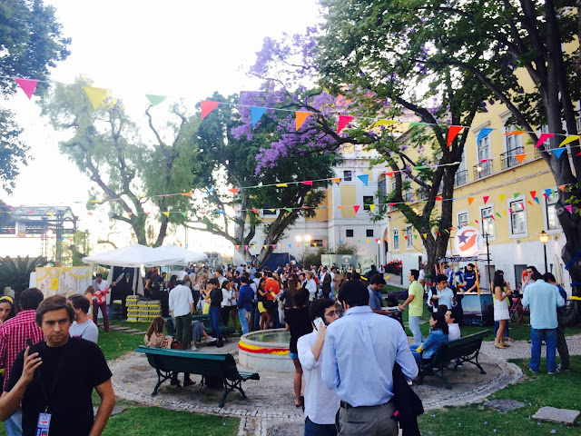 OS SANTOS POPULARUCHOS | CHEIRA BEM, CHEIRA A LISBOA! :)