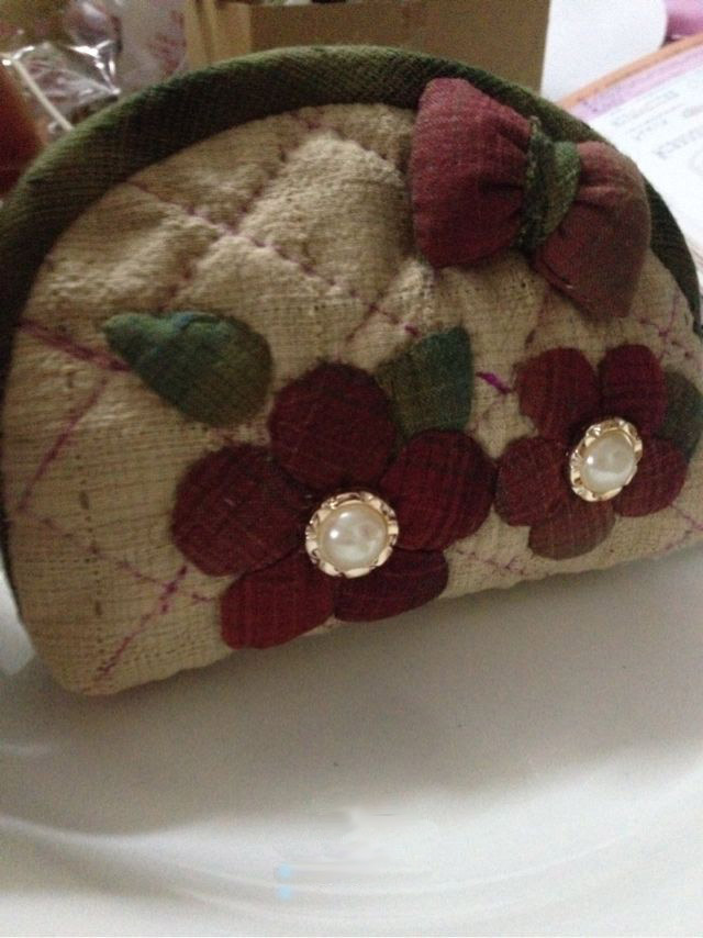 Purse with flowers in a Japanese patchwork. Кошелек - японский печворк