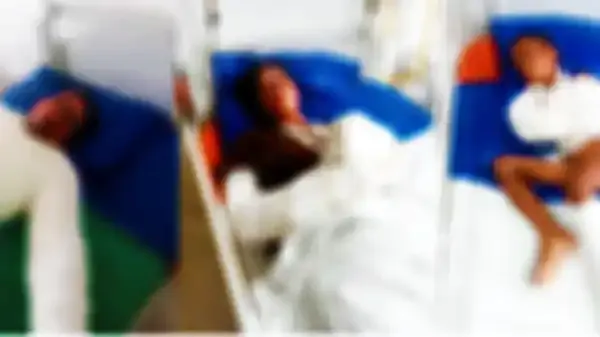 দরজা আটকে ইউপি সদস্যের ঘরে আগুন, শিশুসহ দগ্ধ ৪