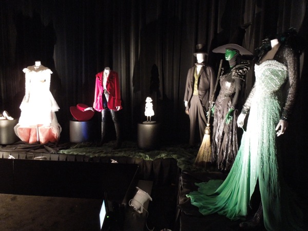 Oz The Great and Powerful film costumes