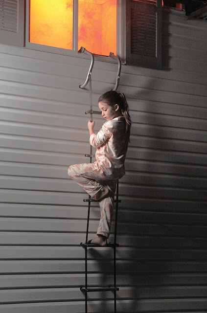 Portable Home Fire Escape Ladder, Help You And Your Family Safely Exit From A Dangerous House Fire