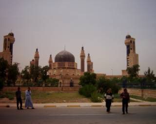 84 Masjid Saddam di Iraq 