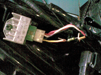 Cara Mudah Membuat Lampu Sepeda Motor Lebih Terang Dengan Resistor