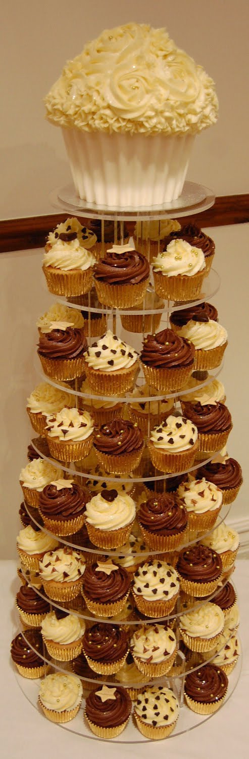 Sam wanted a gold cream and brown cupcake tower to match her wedding colour