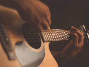 Chord Lagu Indonesia Hits Buat Belajar Bermain Gitar