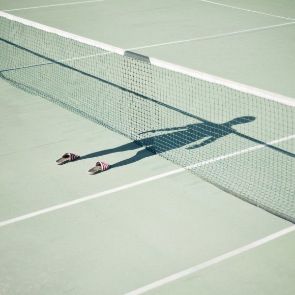 pol úbeda hervàs fotografia autorretrato sombra sapato sem ninguém