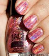 Seducao Rosa is a lighter pink holo. Compared to Deja Vu, it is just that, . (jadelightpinkholo )