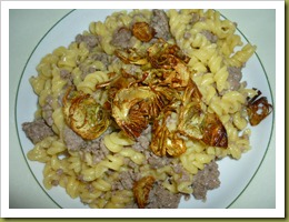 Fusilli di riso e mais con carne di manzo macinata e carciofi croccanti (7)