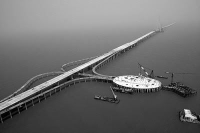 World's_Longest_cross_sea_Hangzhou_Bay_Bridge_in_China