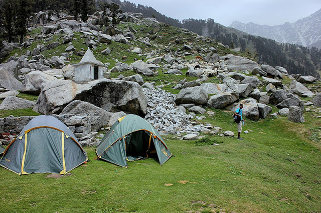 Trekking from McLeod Ganj to Triund too Beyond Place to visit in India: Triund Trek from McLeodganj