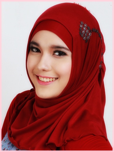 Jual Berbagai Macam Aksesoris Kreasi Model Jilbab Cantik 