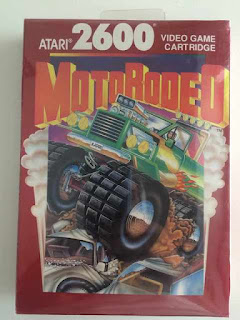 Parte da frente da caixa do jogo de Atari 2600 Motorodeo