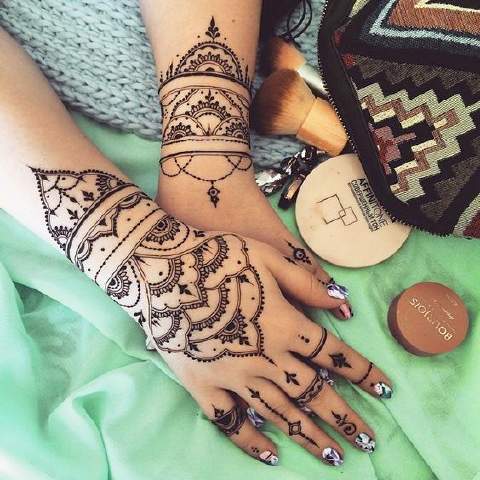 Exquisite Pakistani Mehndi Designs For Hands