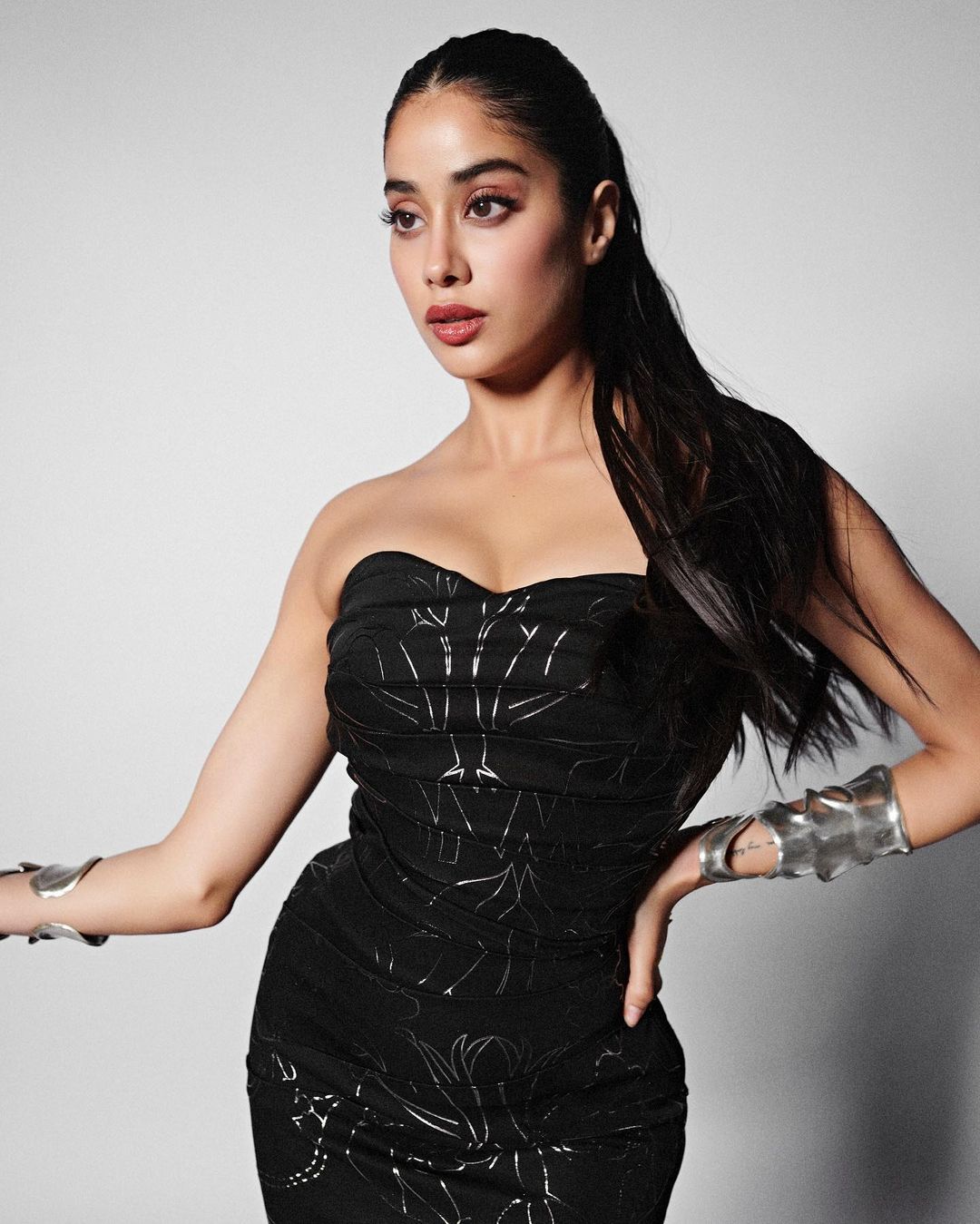 Janhvi Kapoor cleavage off shoulder black dress