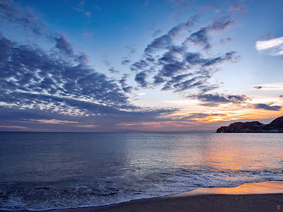 Sunset glow: Yuigahama-beach (Kamakura)