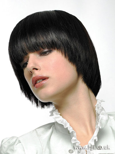 pageboy hairstyle the pageboy was a hairstyle that was popular in the ...
