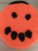 http://www.woolfull.com/blog/all-treats-no-tricks-free-halloween-patterns