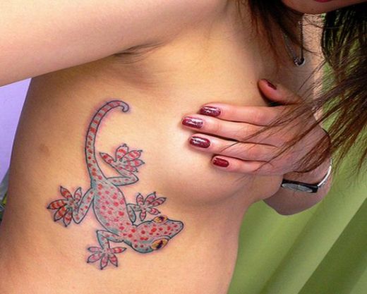 This little lizard tattoo appeared on my lizard tattoos hub but for me it
