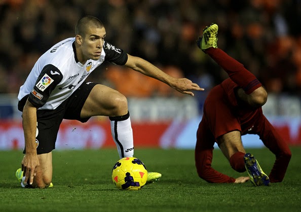 Oriol Romeu would like to stay at Valencia