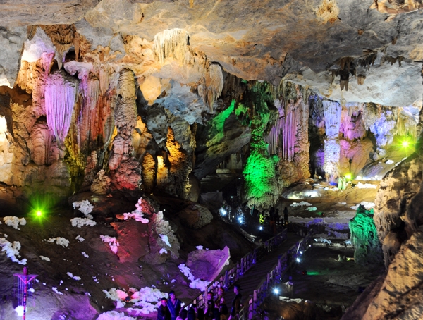 Paradise Cave - Quang Binh - Vietnam