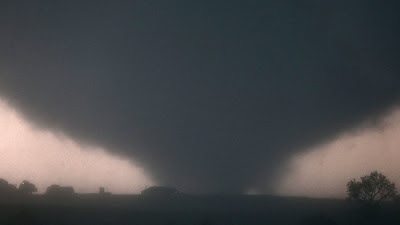 TORNADOS EN OKLAHOMA CAUSAN AL MENOS 9 MUERTOS, 01 DE JUNIO 2013