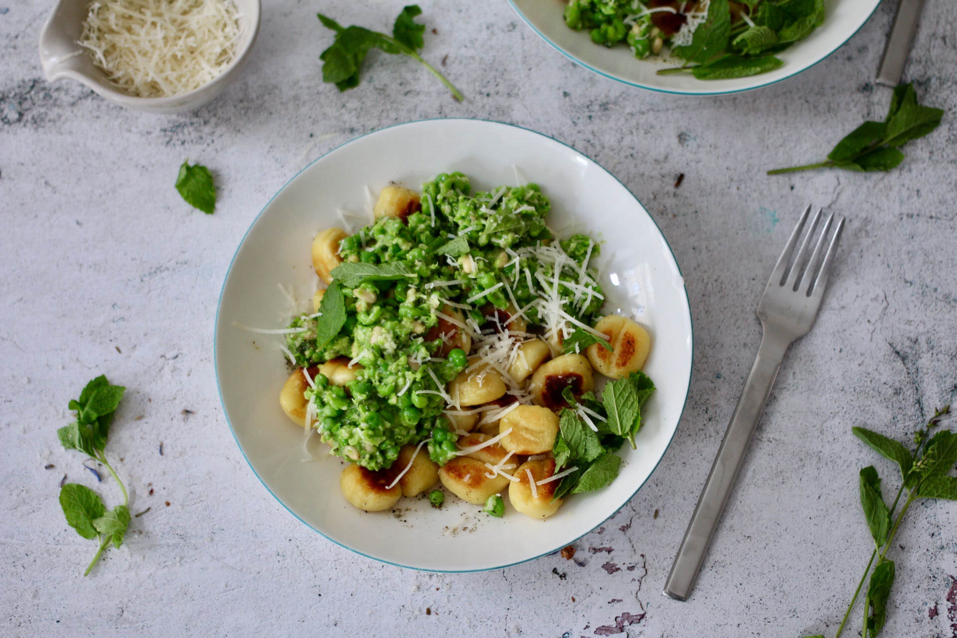 Gnocchi mit grünem Pesto