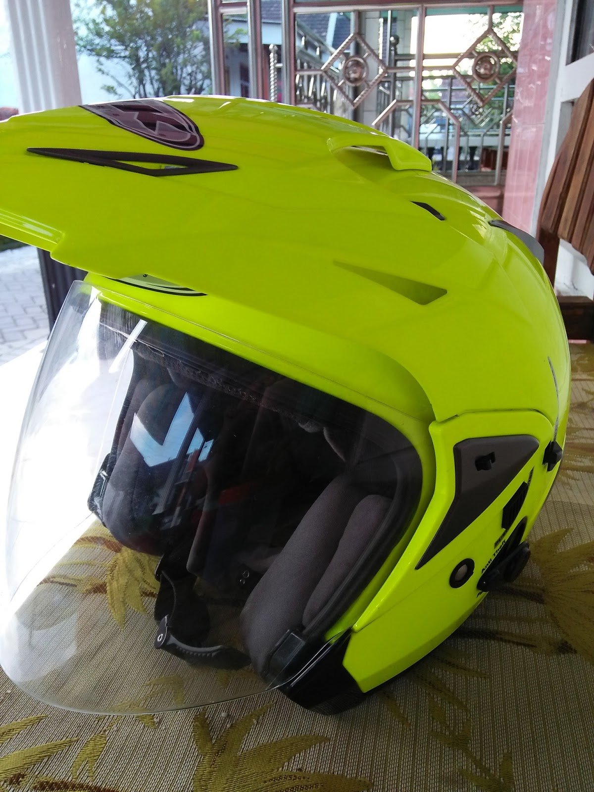 Mr Arnold19 Review Helm INK T Max Hijau Fluo ijo 