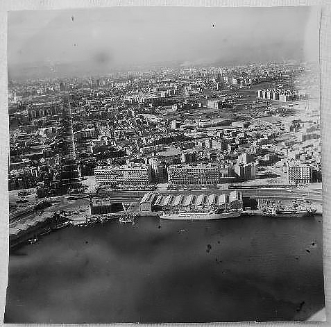 Vista de la ciudad y del puerto de Valencia.
