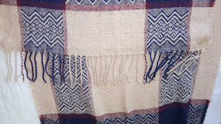 http://www.rosegal.com/scarves/stylish-ethnic-style-plaid-pattern-258339.html?lkid=10481