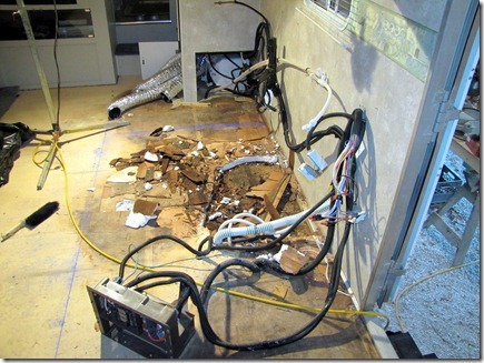 trailerdamage12-13-11a